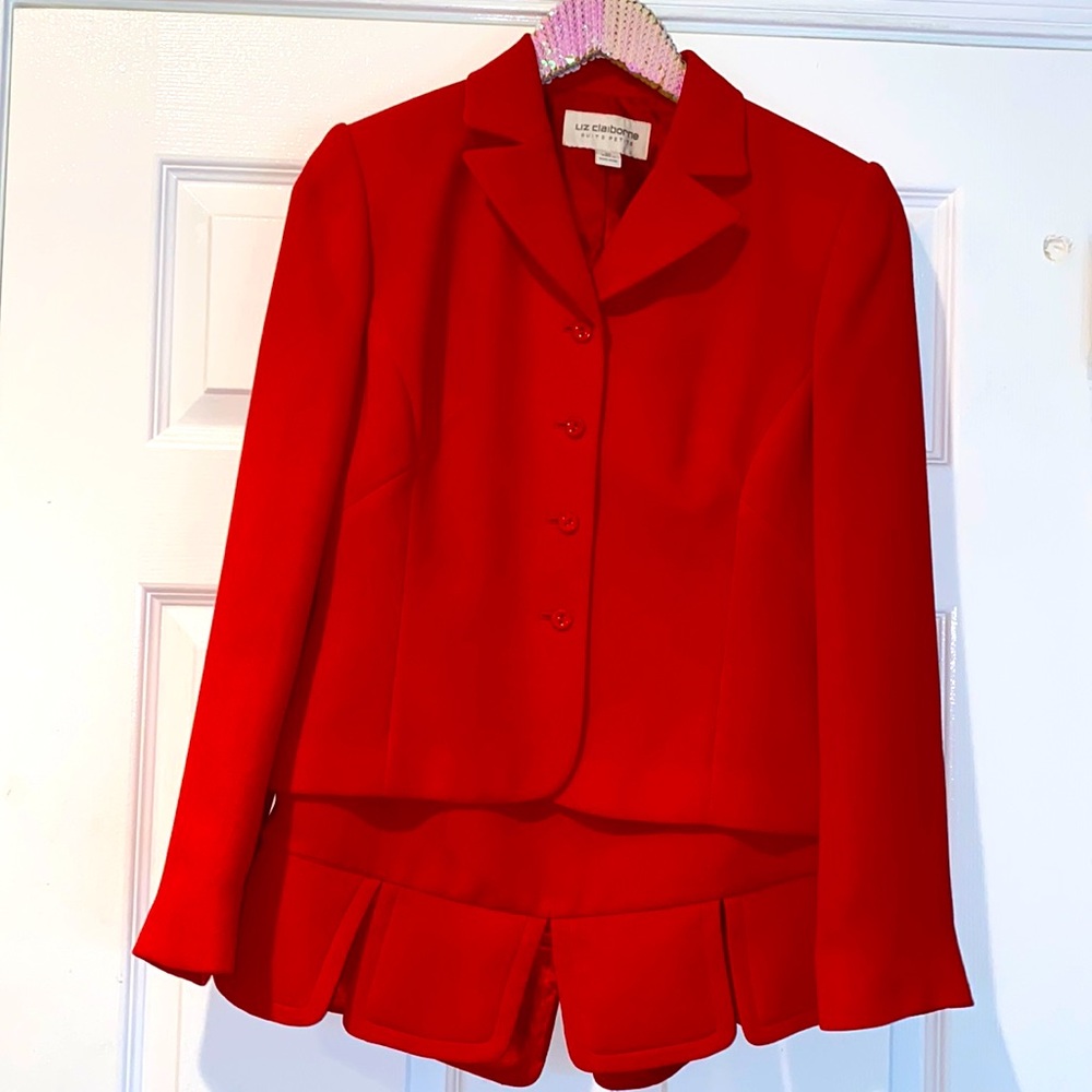 Liz Claiborne skirt suit size 6P
